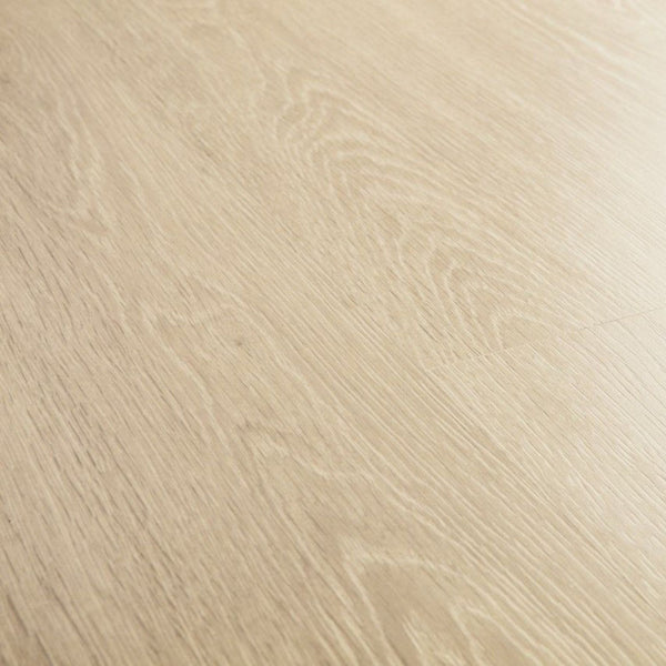 Pavimento in Laminato ELIGNA ROVERE PODERE BEIGE QUICK-STEP impermeabile con sistema Uniclic per ambienti residenziali ad alto utilizzo