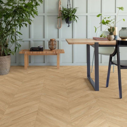Pavimento in Laminato IMPRESSIVE PATTERNS ROVERE SPINA MEDIO QUICK-STEP con bisellatura naturale, 100% impermeabile, sistema Uniclic