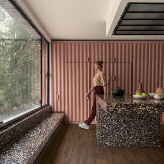 Pavimento in Laminato CLASSIC ROVERE NOCCIOLA QUICK-STEP impermeabile con bisellatura a stampa classe 32