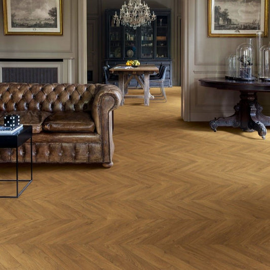 Pavimento in Laminato IMPRESSIVE PATTERNS ROVERE SPINA MARRONE QUICK-STEP con bisellatura naturale, resistente all’acqua al 100%, sistema Uniclic