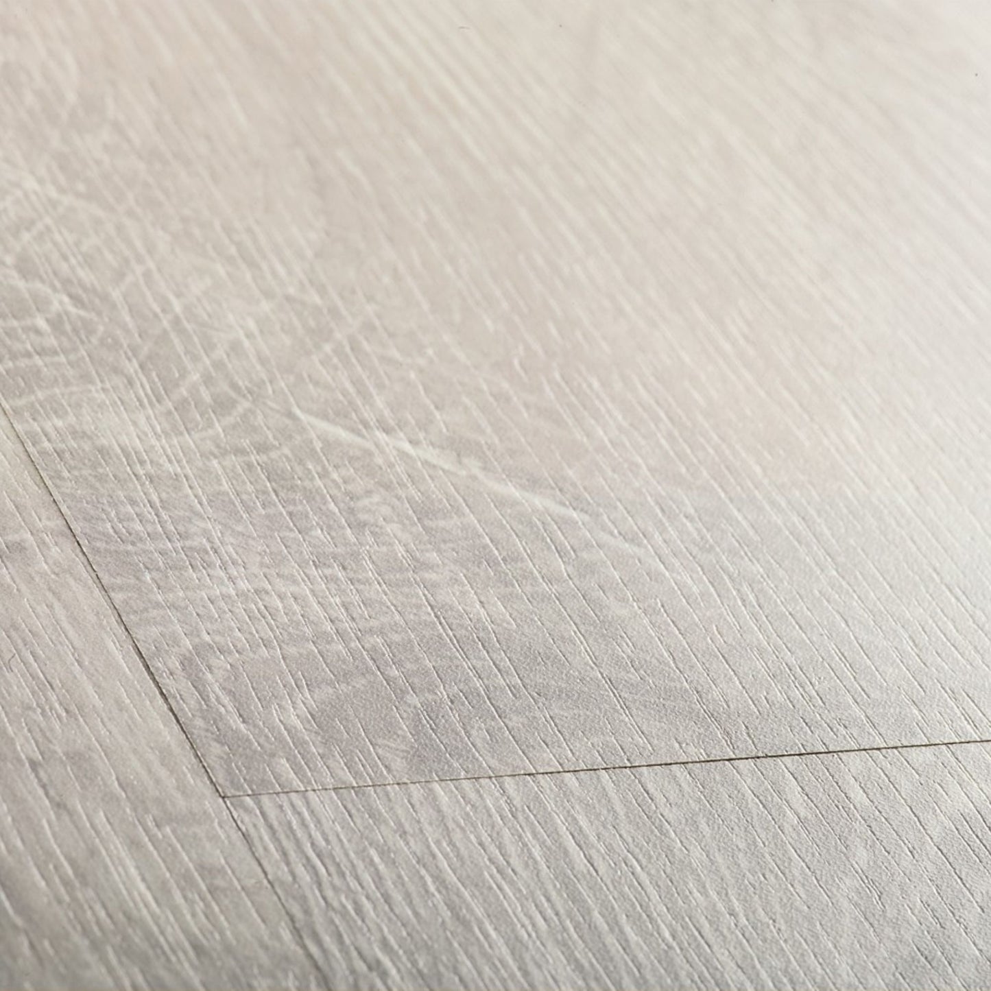 Pavimento in Laminato CLASSIC ROVERE RECUPERATO PATINATO BIANCO QUICK-STEP compatibilità con riscaldamento a pavimento per ambienti residenziali