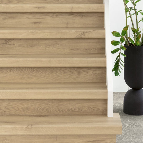 Pavimento in Laminato CLASSIC ROVERE GREZZO QUICK-STEP sistema Uniclic e compatibile con riscaldamento a pavimento per uso residenziale intenso