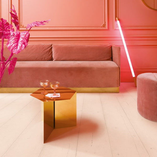 Pavimento in Laminato CAPTURE ROVERE TINTO ROSATO QUICK-STEP è pensato per ambienti che richiedono una tonalità calda ma controllata