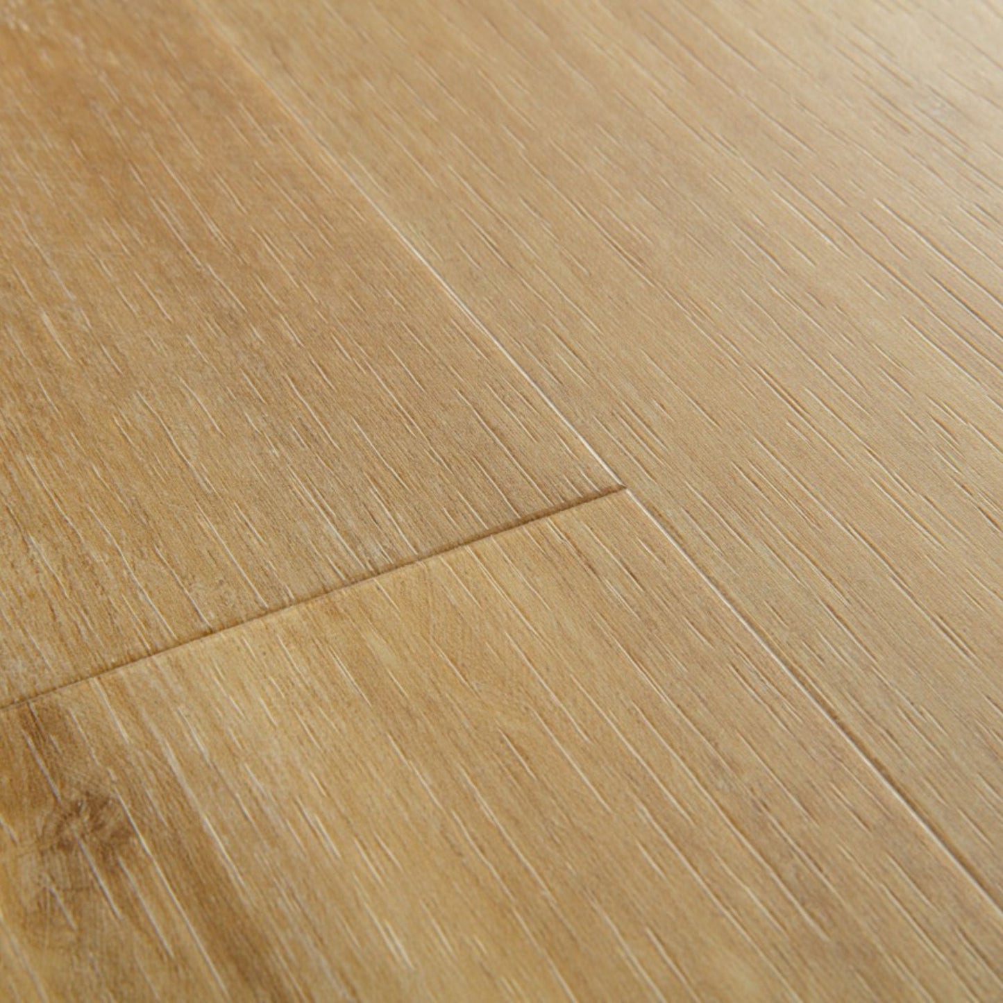 Pavimento in PVC BLOS ROVERE NATURALE DEL CANYON QUICK-STEP con materassino acustico, struttura impermeabile e sistema di posa Uniclic