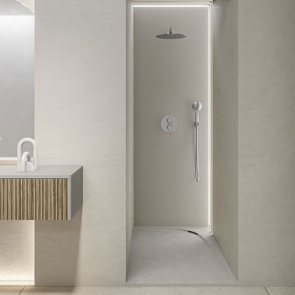 # PIATTO DOCCIA SFERA con bordatura curva sottile - FIORA BATH unisce design asimmetrico e forme arrotondate