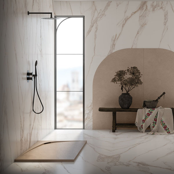 # PIATTO DOCCIA SFERA con bordatura curva sottile - FIORA BATH unisce design asimmetrico e forme arrotondate