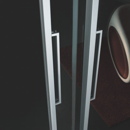 # PORTA LUNA - RES ITALIA Sistema con telaio ridotto in alluminio e ampia gamma di vetri personalizzabili