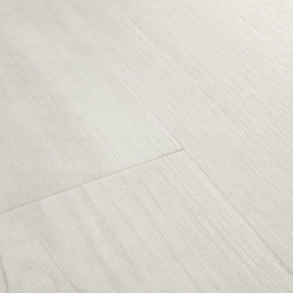 Pavimento in PVC BLOOM PINO NEVE QUICK-STEP doga media con sistema Uniclic per uso residenziale