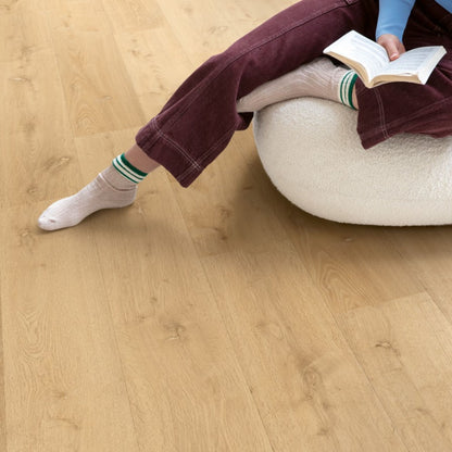 Pavimento in PVC BLOOM ROVERE NATURALE ELEGANTE QUICK-STEP elegante a doga media con sistema Uniclic
