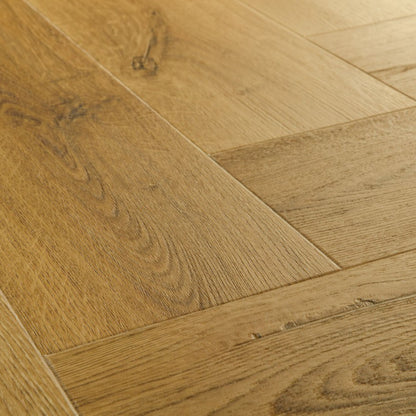 Pavimento in PVC CIRO ROVERE FUMÈ NATURALE QUICK-STEP ecnologia Hydroseal e posa precisa in ambienti residenziali