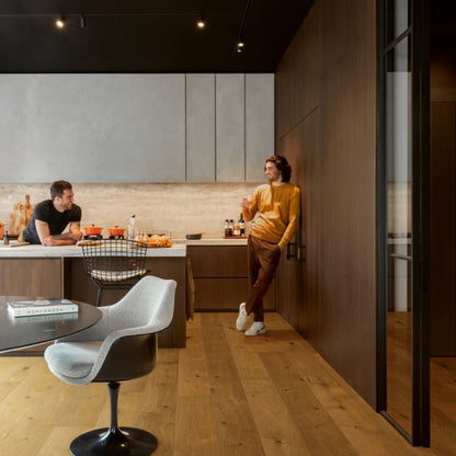 Pavimento in PARQUET CALA ROVERE CANNELLA EXTRA OPACO QUICK-STEP effetto legno superficie impermeabile, tecnologia Wood for Life