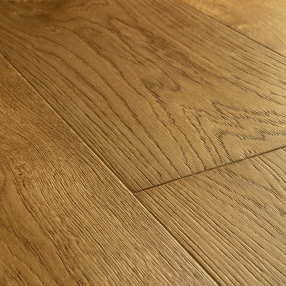 Pavimento in PARQUET CALA ROVERE CANNELLA EXTRA OPACO QUICK-STEP effetto legno superficie impermeabile, tecnologia Wood for Life
