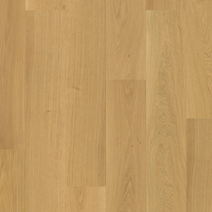 Pavimento in PARQUET CASCADA ROVERE CUOIO EXTRA OPACO QUICK-STEP effetto legno questa tonalità consente di mantenere una base calda senza appesantire lo spazio