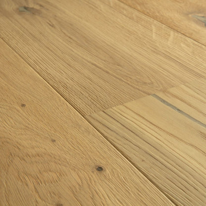 Pavimento in PARQUET CASCADA ROVERE DEL DESERTO EXTRA OPACO QUICK-STEP effetto legno finitura laccata extra opaca e tecnologia Wood for Life anti-umidità