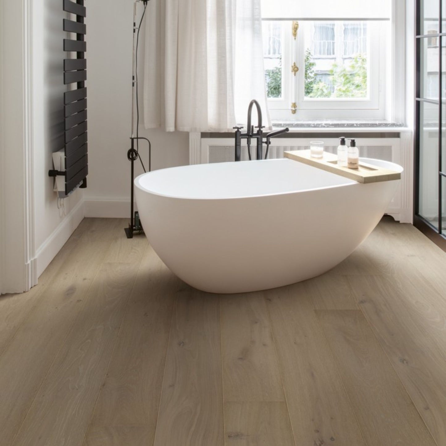 Pavimento in PARQUET CASCADA ROVERE DEL TEMPORALE EXTRA OPACO QUICK-STEP effetto legno finitura extra opaca ideale per ambienti residenziali moderni o classici