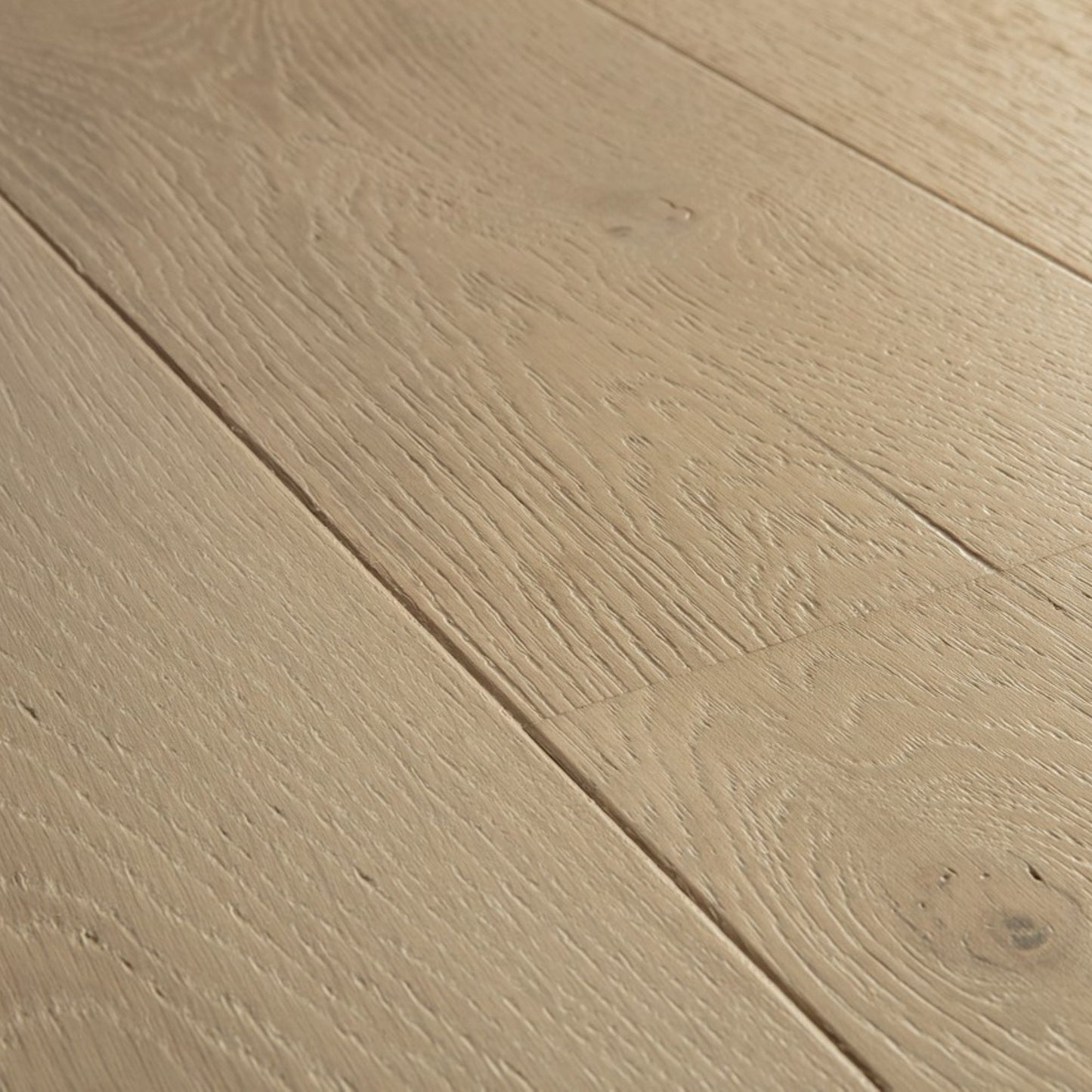 Pavimento in PARQUET CASCADA ROVERE DEL TEMPORALE EXTRA OPACO QUICK-STEP effetto legno finitura extra opaca ideale per ambienti residenziali moderni o classici