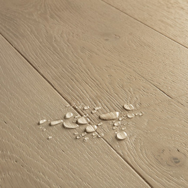 Pavimento in PARQUET CASCADA ROVERE DEL TEMPORALE EXTRA OPACO QUICK-STEP effetto legno finitura extra opaca ideale per ambienti residenziali moderni o classici