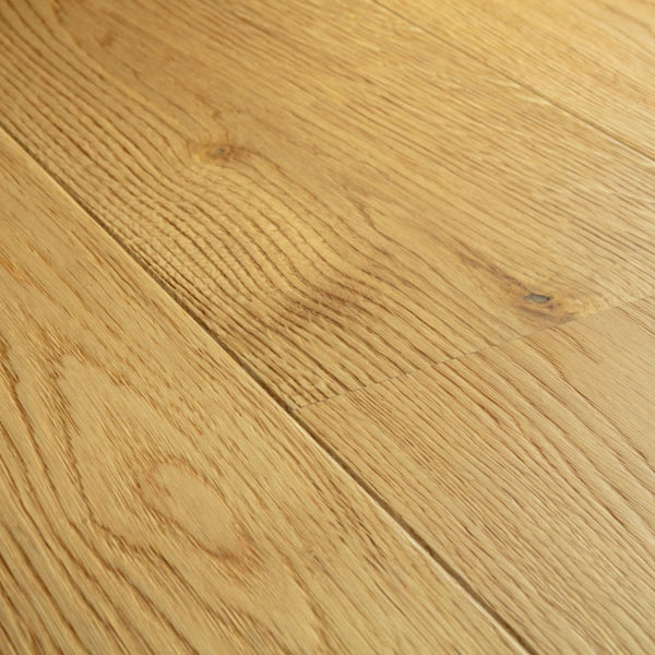 Pavimento in PARQUET CASCADA ROVERE NATURALE EXTRA OPACO QUICK-STEP effetto legno pensato per chi desidera pavimenti eleganti, duraturi e facili da mantenere