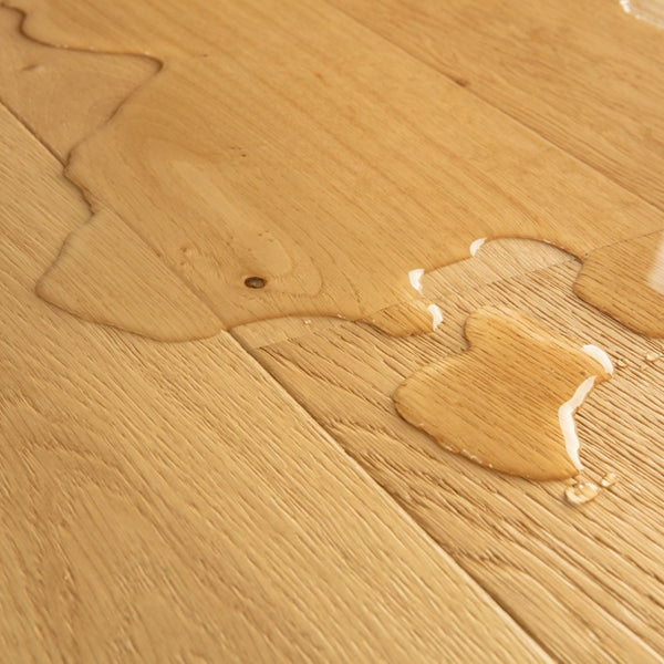 Pavimento in PARQUET AMATO ROVERE NATURALE EXTRA OPACO QUICK-STEP effetto legno adatta a contesti residenziali posa Uniclic Multifit