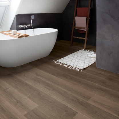 Pavimento in Laminato CAPTURE ROVERE SPAZZOLATO MARRONE QUICK-STEP sistema Uniclic e compatibile con riscaldamento a pavimento