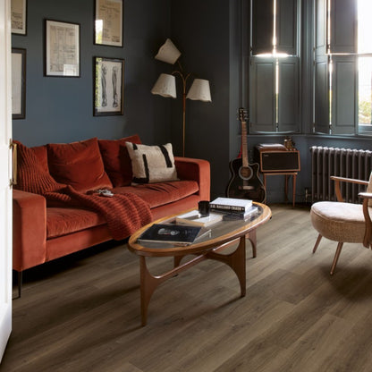 Pavimento in Laminato CAPTURE ROVERE SPAZZOLATO MARRONE QUICK-STEP sistema Uniclic e compatibile con riscaldamento a pavimento
