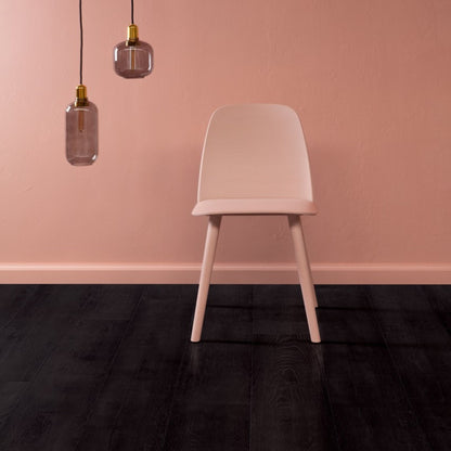 Pavimento in Laminato CAPTURE ROVERE TINTO NERO QUICK-STEP impermeabile, resistente ai graffi e compatibile con riscaldamento a pavimento