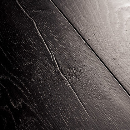 Pavimento in Laminato CAPTURE ROVERE TINTO NERO QUICK-STEP impermeabile, resistente ai graffi e compatibile con riscaldamento a pavimento