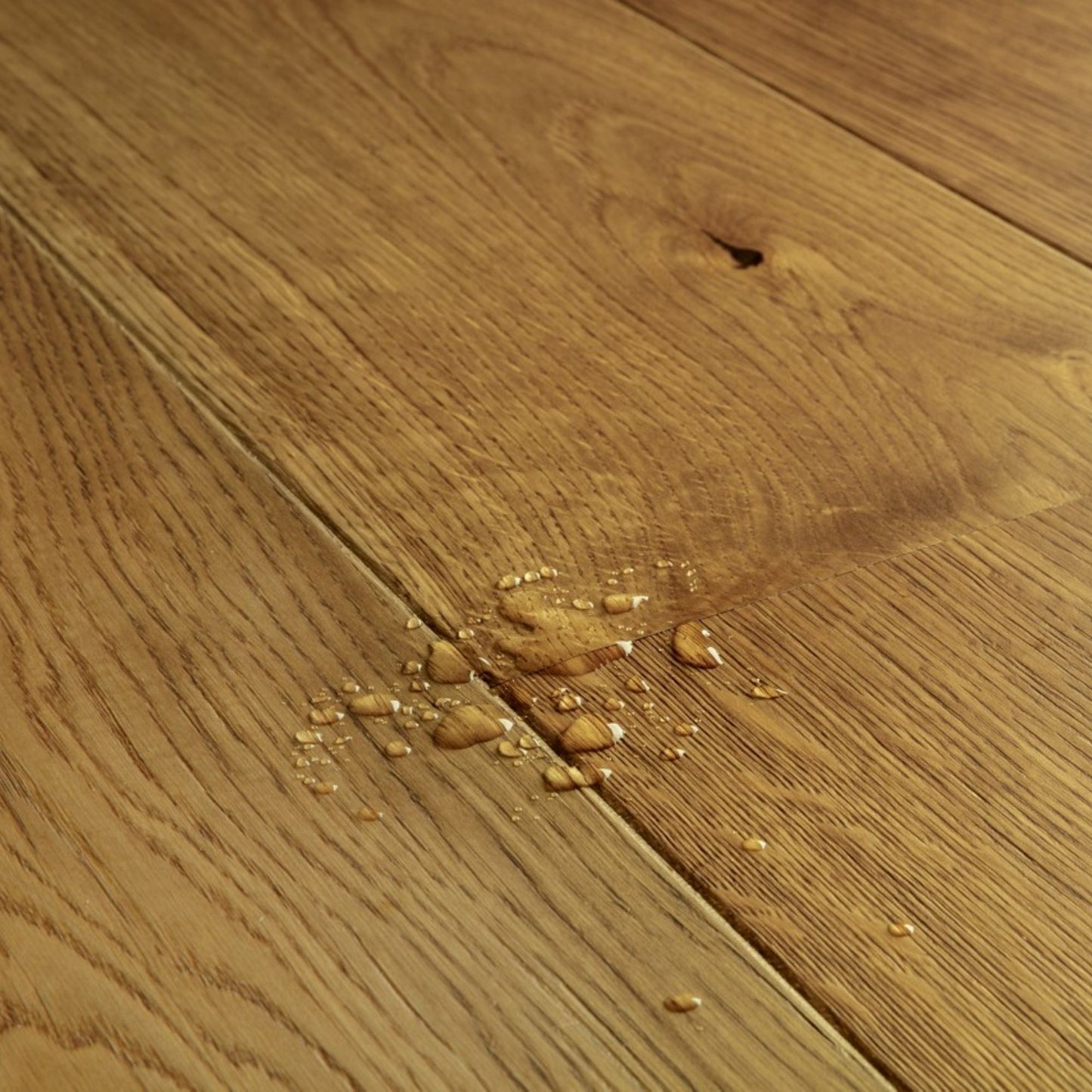 Pavimento in PARQUET CASCADA ROVERE TOFFEE EXTRA OPACO QUICK-STEP doghe larghe effetto legno pavimento impermeabile