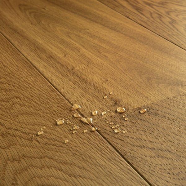 Pavimento in PARQUET CASCADA ROVERE TOFFEE EXTRA OPACO QUICK-STEP doghe larghe effetto legno pavimento impermeabile