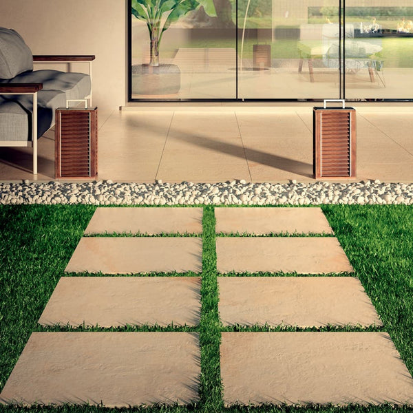 # ROYAL STONE - LA FABBRICA AVA gres effetto pietra dalla grana fine e regolare caldo e luminoso
