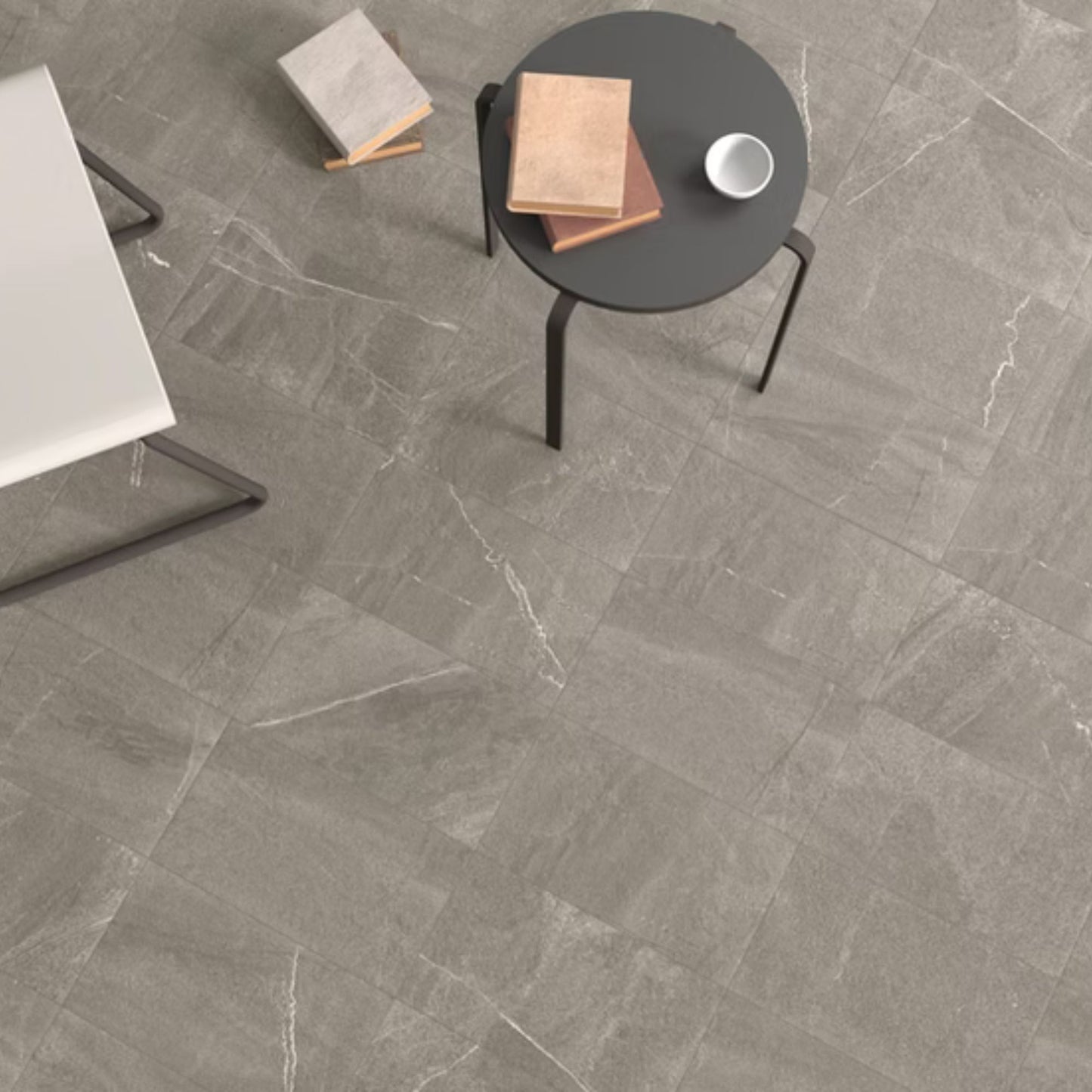 SINTRA SAVOIA ITALIA Piastrelle in gres porcellanato effetto pietra Piasentina neutra e materica per interni ed esterni