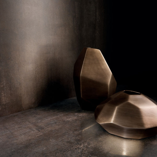 # STEEL Gres effetto acciaio satinato - TAGINA reinterpreta le lamiere metalliche in una chiave innovativa e raffinata