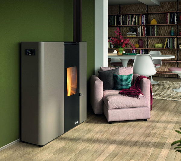 STUFA A PELLET ECOFIRE SCARLET TC US 6 Aria Ventilata 6kW A+ PALAZZETTI Stufa progettata per installazione a filo parete, ideale per ambienti ristretti