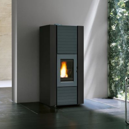 STUFA A PELLET ECOFIRE MARTINA IDRO LUX 13 Acqua 13kW A++ PALAZZETTI pannello digitale touch e gestione completa per riscaldamento idrico efficiente