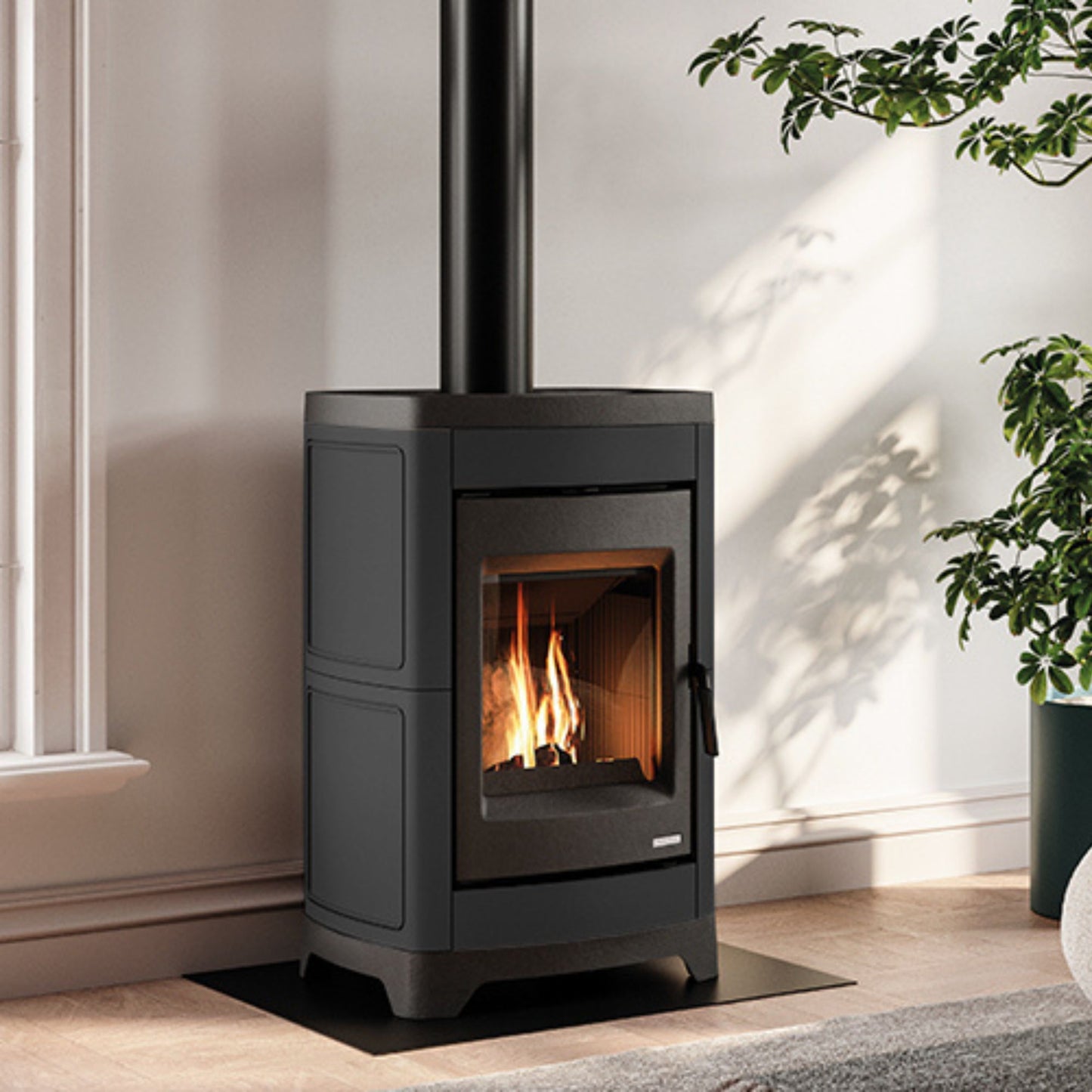 STUFA A LEGNA CHARLOTTE in ceramica Aria irraggiamento 10kW A+ PALAZZETTI con struttura in ghisa e riscaldamento per irraggiamento e convezione naturale