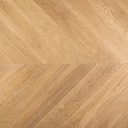 # PARQUET A DISEGNO SPINA UNGHERESE 45° ROVERE - LABOR LEGNO eleganza classica, tonalità chiare, posa a disegno per ambienti raffinati