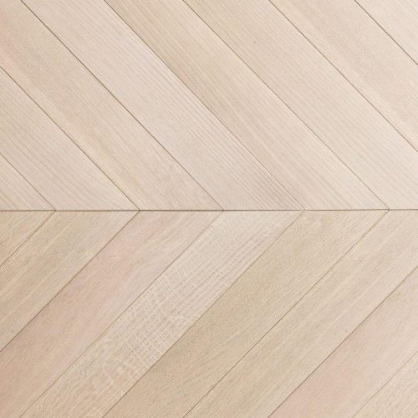 # PARQUET A DISEGNO SPINA UNGHERESE 45° ROVERE - LABOR LEGNO eleganza classica, tonalità chiare, posa a disegno per ambienti raffinati