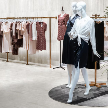 TRAVERTINE SAVOIA ITALIA Piastrelle in gres porcellanato effetto travertino contemporaneo per pavimenti e rivestimenti