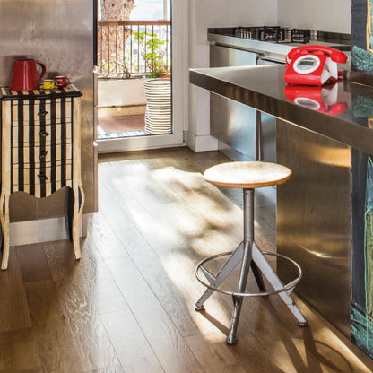 # PARQUET STRATIFICATO UNIKO ROVERE - LABOR LEGNO con finiture chiare e scure, lucentezza naturale, posa flottante o incollata