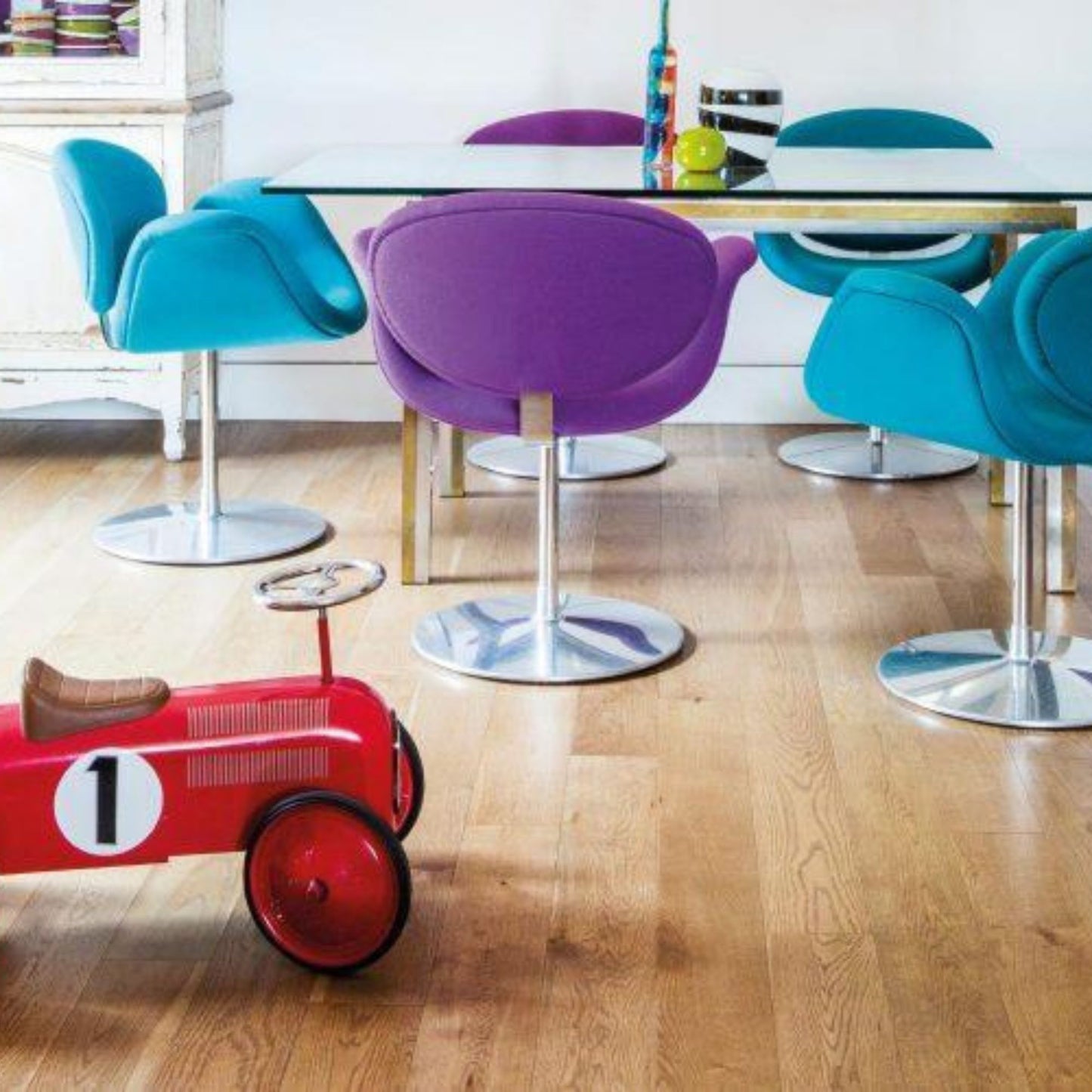 # PARQUET STRATIFICATO UNIKO ROVERE - LABOR LEGNO con finiture chiare e scure, lucentezza naturale, posa flottante o incollata