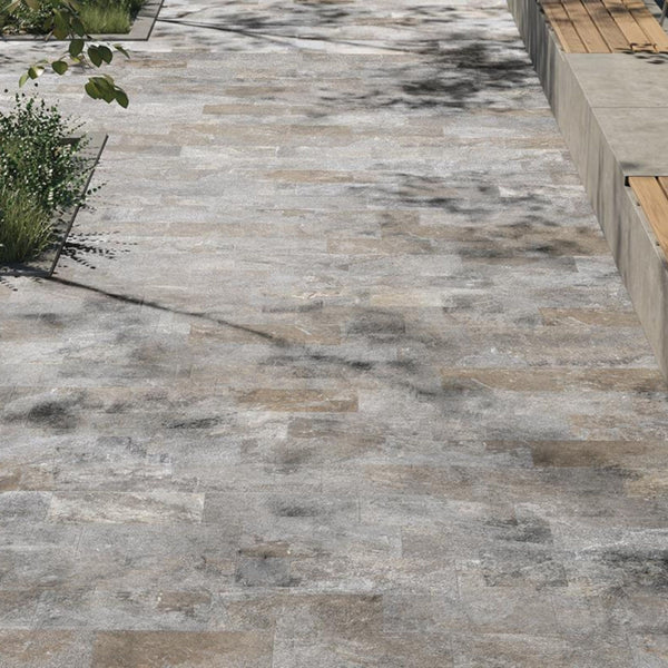 # EXTERNA QUARZITE - EMILCERAMICA forte e resistente come la pietra dolomitica per pavimenti esterni