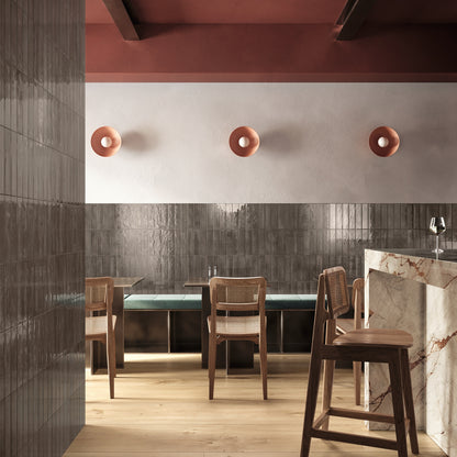 BRIT FONDOVALLE rivestimento per pareti dal pattern visivo dinamico, le rifrazioni della luce creano giochi di colore che ricordano le sfumature del mare