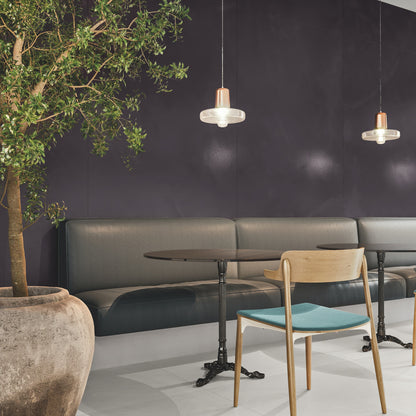 RES ART FONDOVALLE gres porcellanato effetto resina spatolata superfici materiche dal design contemporaneo.