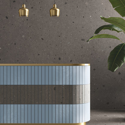 RES ART FONDOVALLE gres porcellanato effetto resina spatolata superfici materiche dal design contemporaneo.