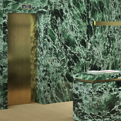 INFINITO 2.0 FONDOVALLE Marmi total black, grigi look naturale, marroni e bianchi dalle texture variegate e venature ampie