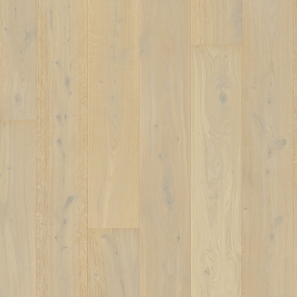 Pavimento in PARQUET MASSIMO ROVERE MARGHERITA EXTRA OPACO QUICK-STEP esalta la naturale texture del legno illuminando gli ambient
