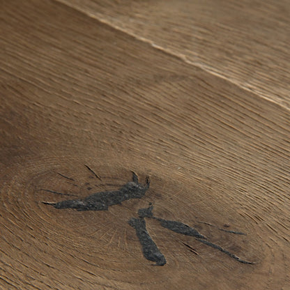 Pavimento in PARQUET MASSIMO ROVERE CIOCCOLATO OLIATO EXTRA OPACO QUICK-STEP la scelta ideale per chi cerca un pavimento elegante, resistente e facilmente gestibile nella vita quotidiana