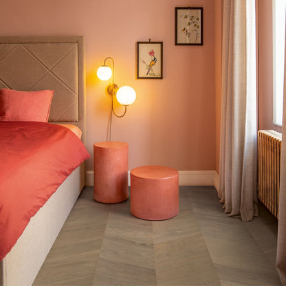 Pavimento in PARQUET INTENSO ECLISSI OLIATO QUICK-STEP motivo a zig zag trasforma ogni stanza in uno spazio dinamico e unico