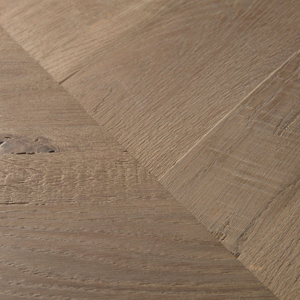 Pavimento in PARQUET INTENSO ECLISSI OLIATO QUICK-STEP motivo a zig zag trasforma ogni stanza in uno spazio dinamico e unico