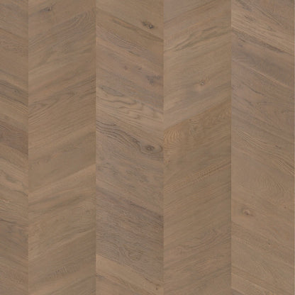Pavimento in PARQUET INTENSO ECLISSI OLIATO QUICK-STEP motivo a zig zag trasforma ogni stanza in uno spazio dinamico e unico
